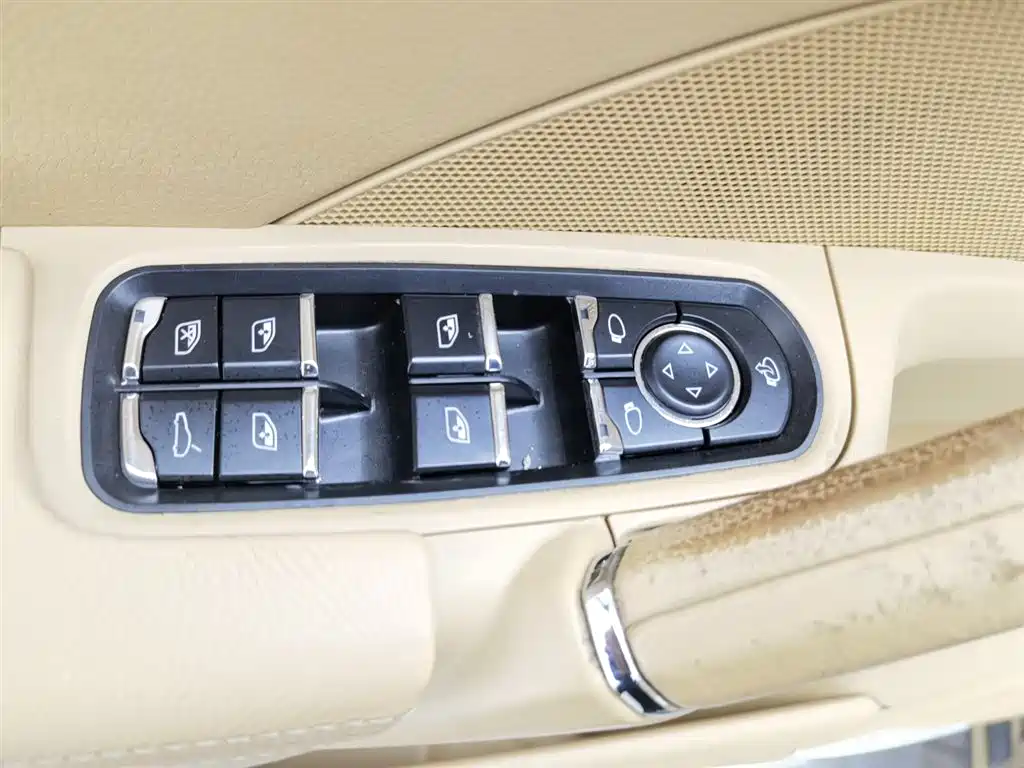 PORSCHE CAYENNE NEW ENERGY