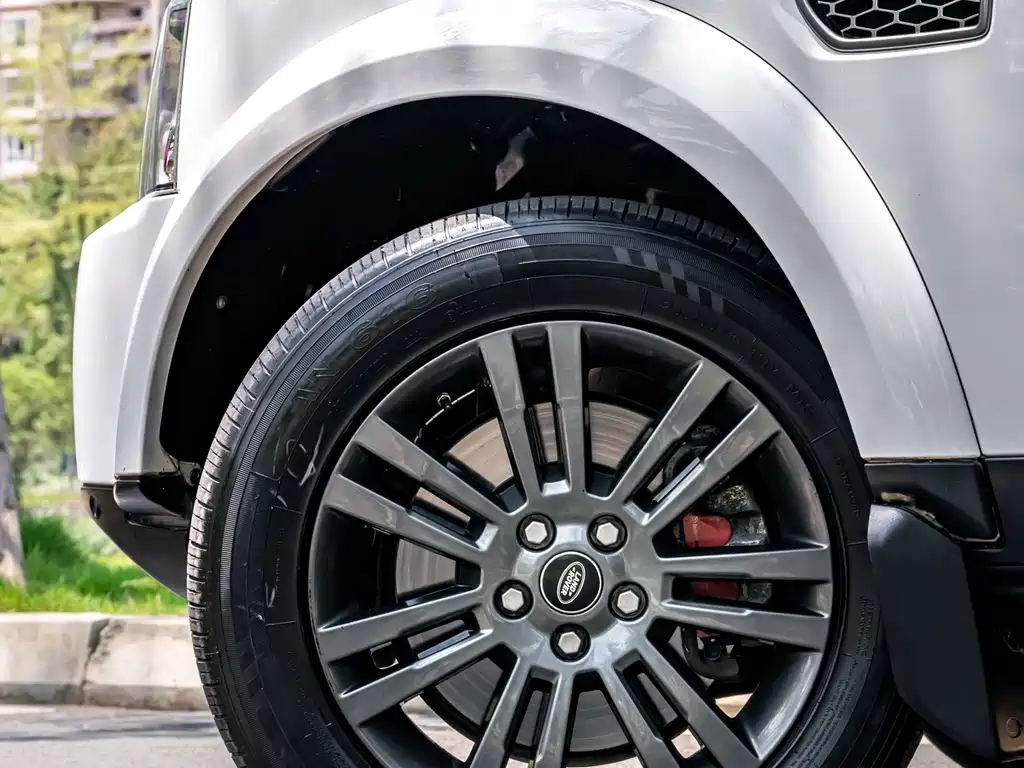 Land Rover Discovery 2016 3.0 SDV6 HSE