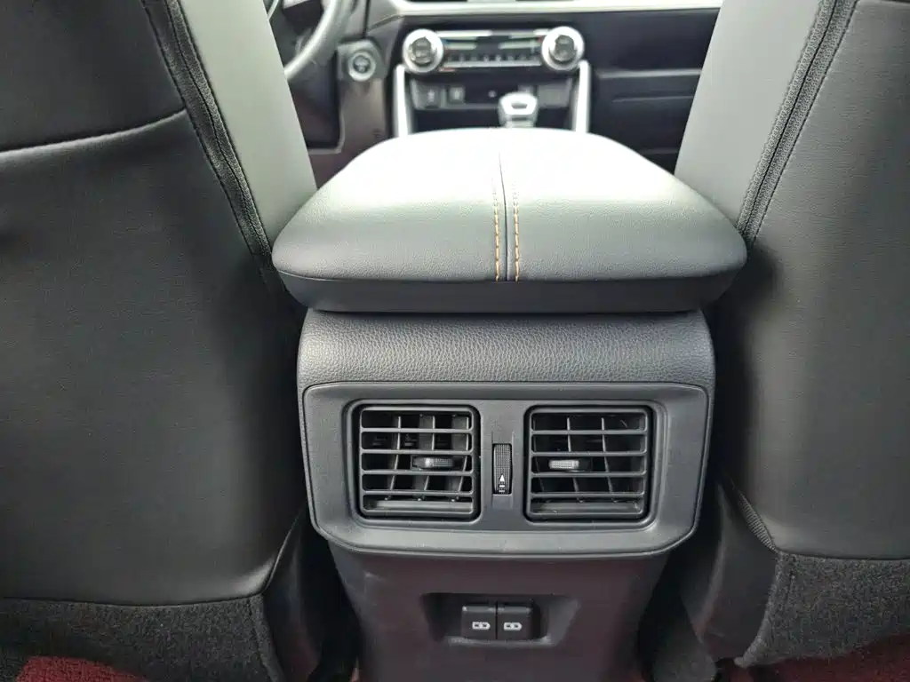Toyota RAV4 — миниатюра 15
