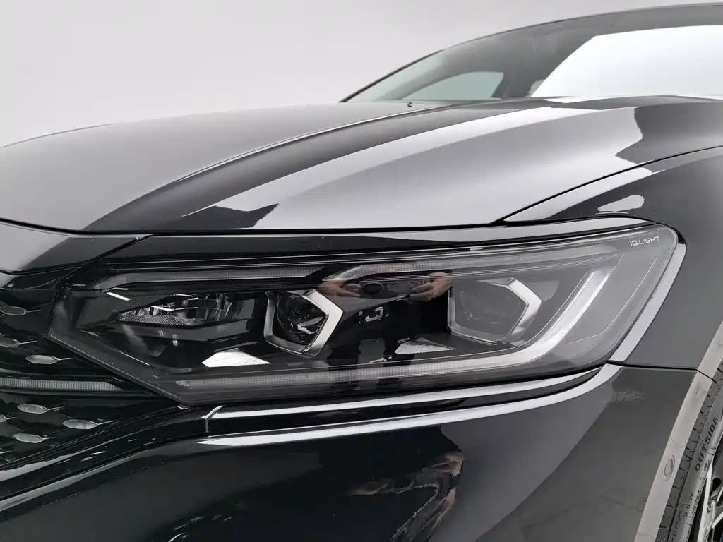 Volkswagen Passat — миниатюра 7