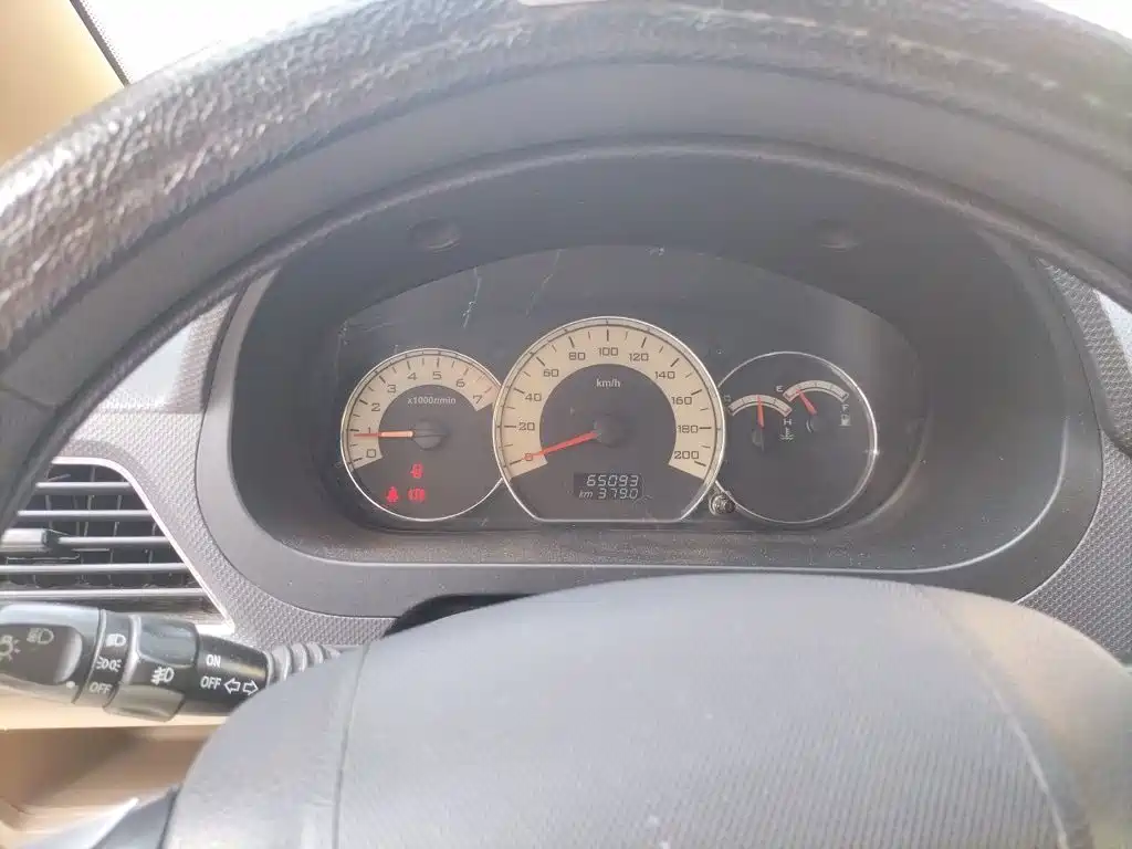 Wuling Hongguang — миниатюра 12