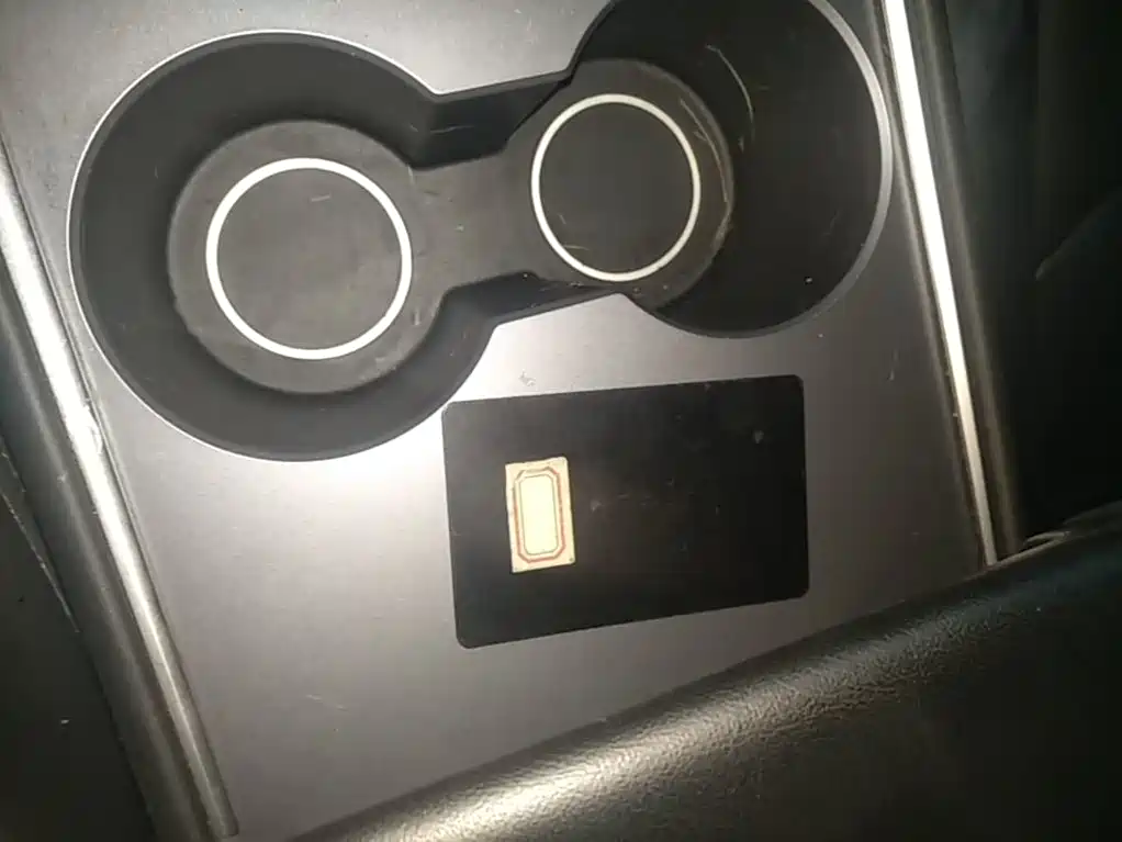 Tesla Model 3 — миниатюра 9
