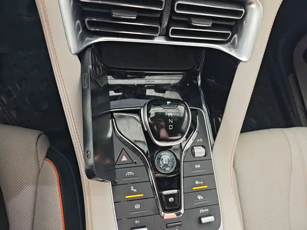 BYD PLUS New Energy — миниатюра 14