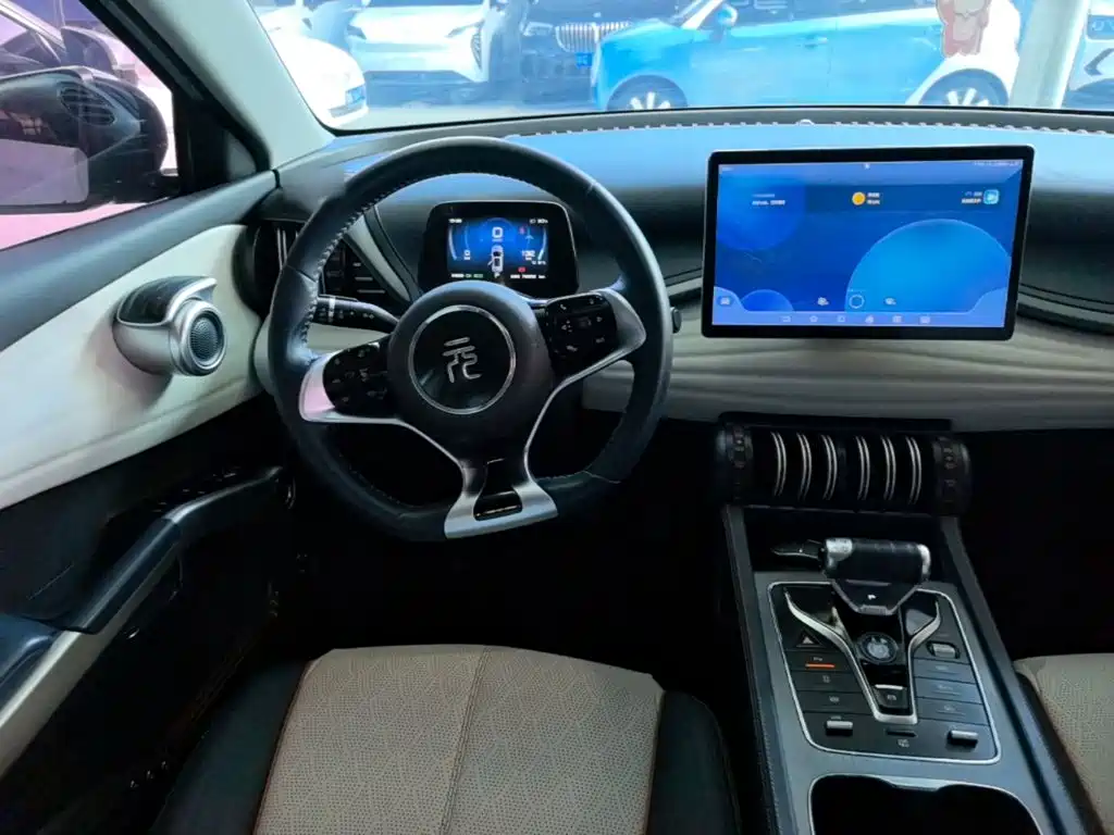 BYD Yuan Plus — миниатюра 11