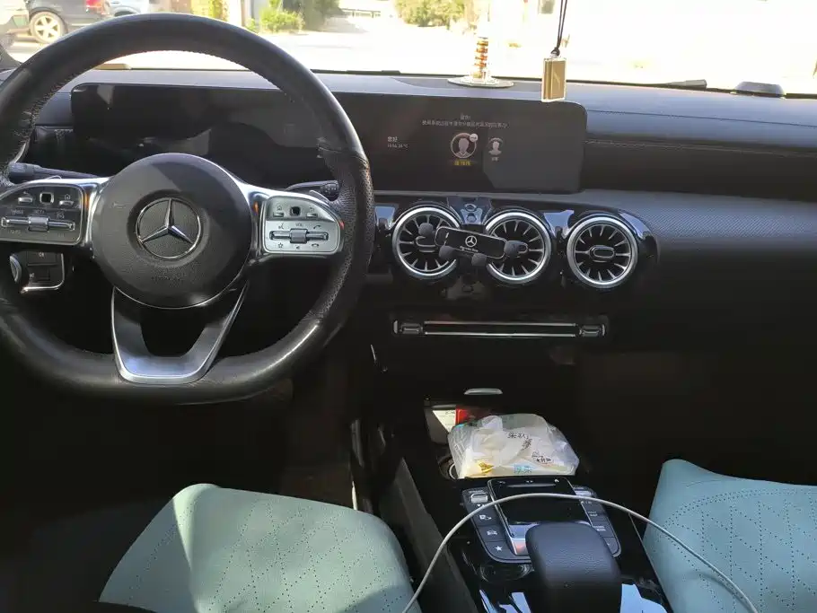 Mercedes-Benz A-Class — миниатюра 12