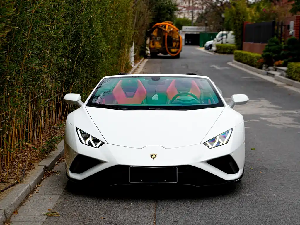 LAMBORGHINI HURACÁN