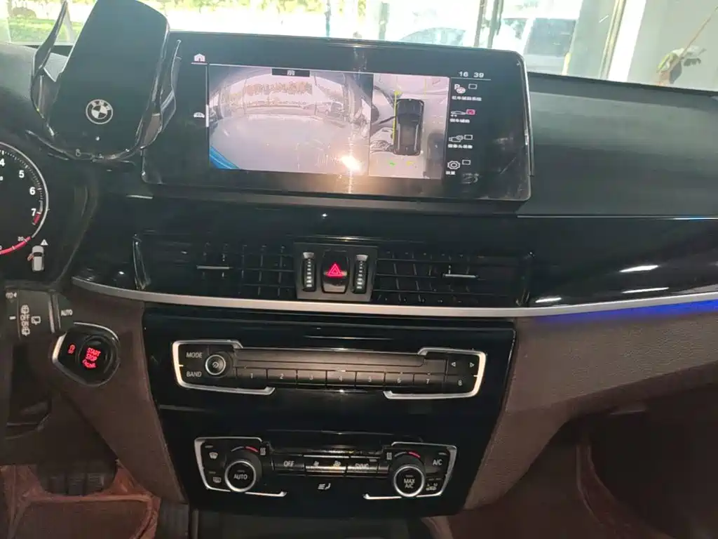 BMW X1 2022 — фото 12
