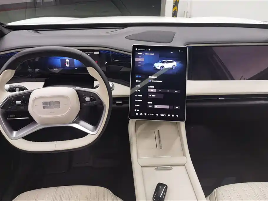 GEELY GALAXY GALAXY L7