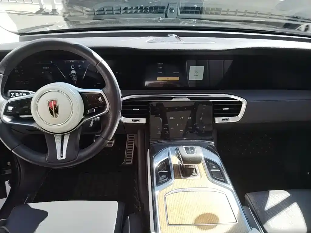 Hongqi Hongqi E-HS9 — миниатюра 10