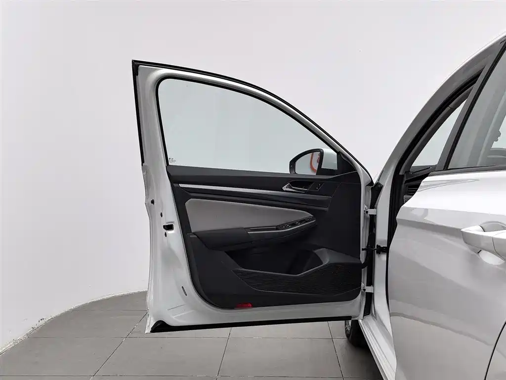 Volkswagen Bora 2023 200TSI DSG