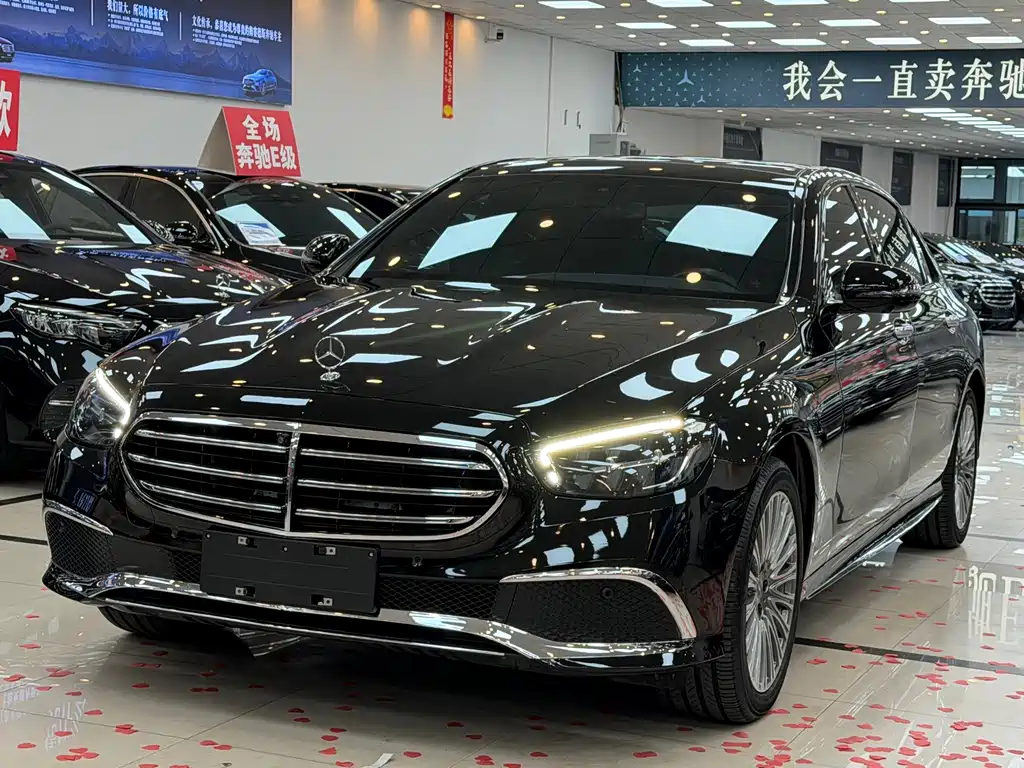 Mercedes-Benz E-Class — миниатюра 2