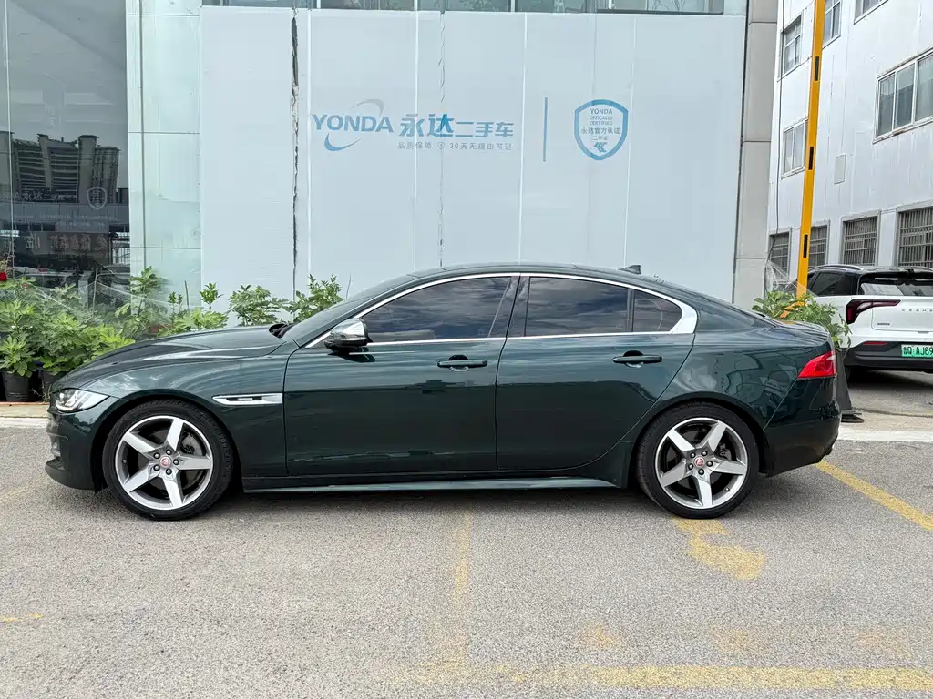 Jaguar XE — миниатюра 19
