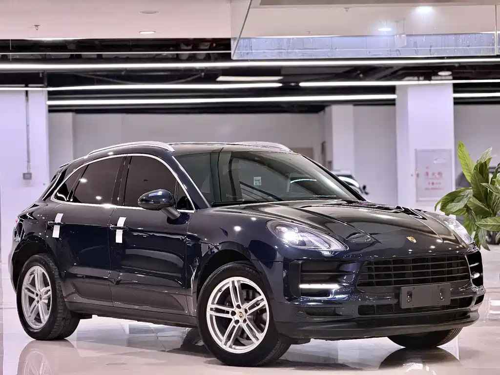 Porsche Macan — миниатюра 3