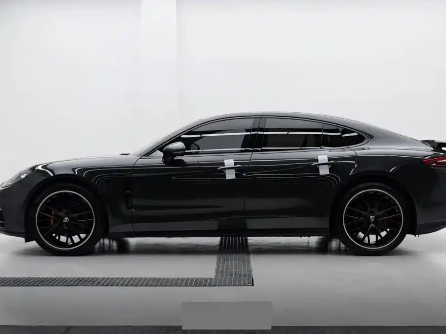 Porsche Panamera — миниатюра 2