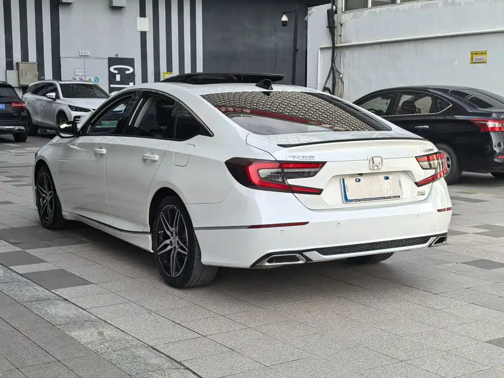 Honda Accord — миниатюра 5