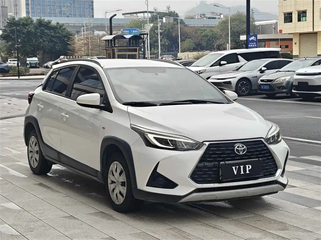 TOYOTA YARIS L ZHIXUAN