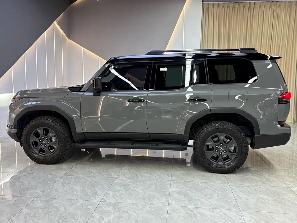 Lexus GX — миниатюра 9