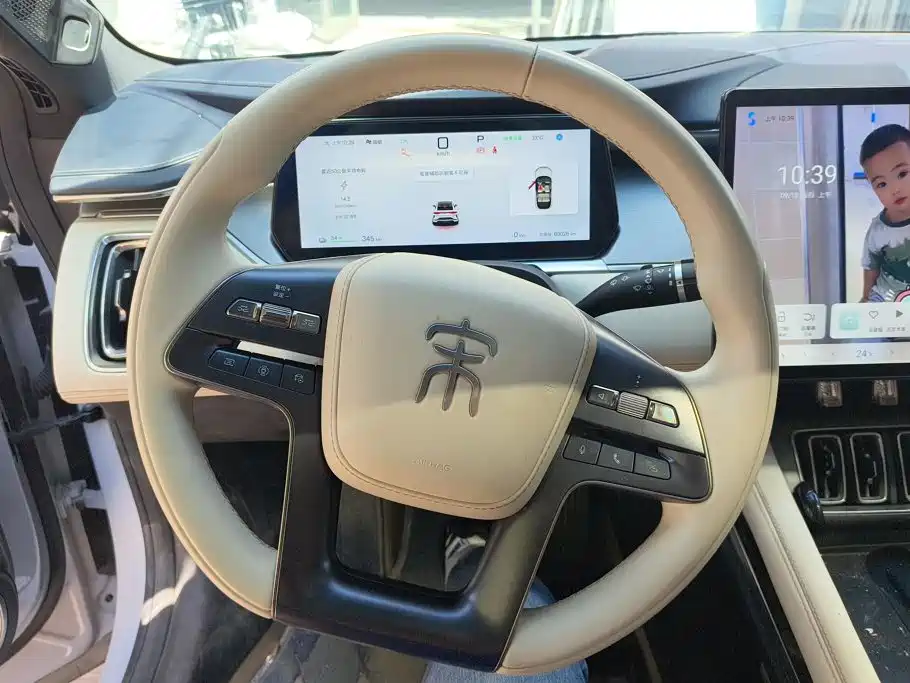 BYD L EV — миниатюра 15