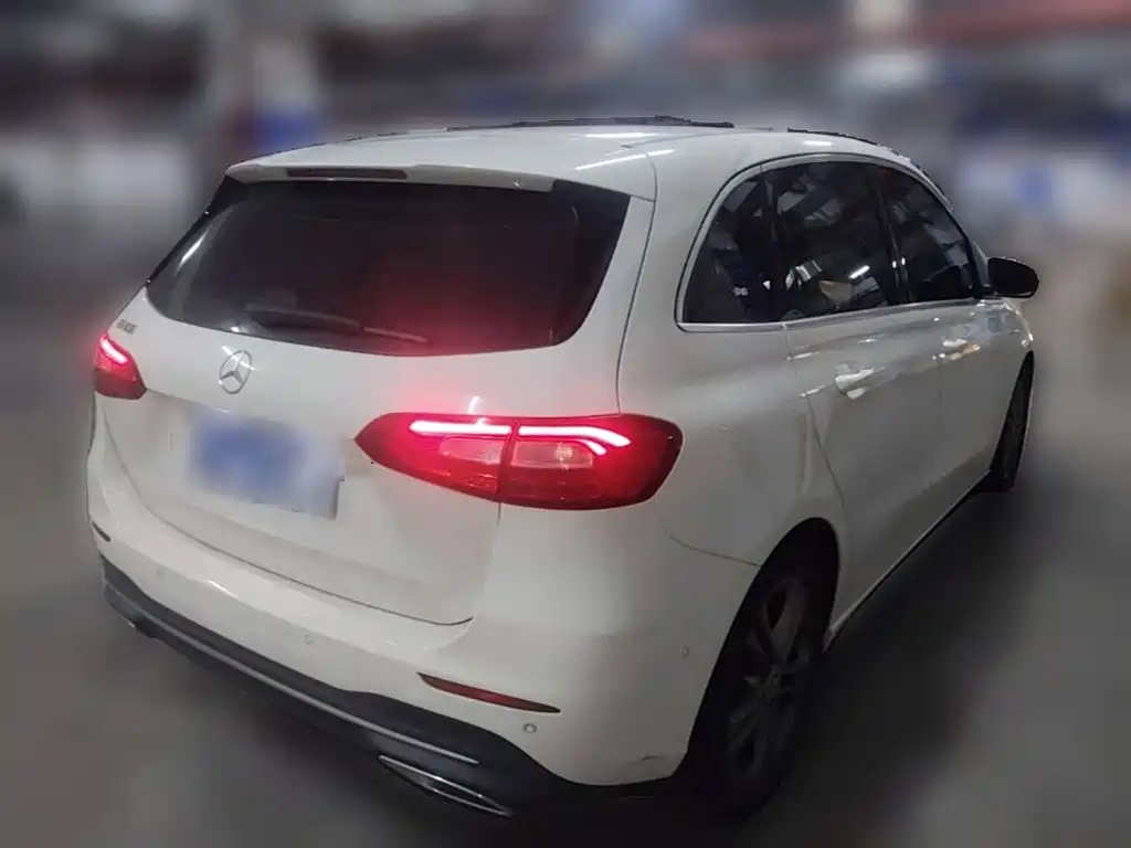 Mercedes-Benz B-Class — миниатюра 10