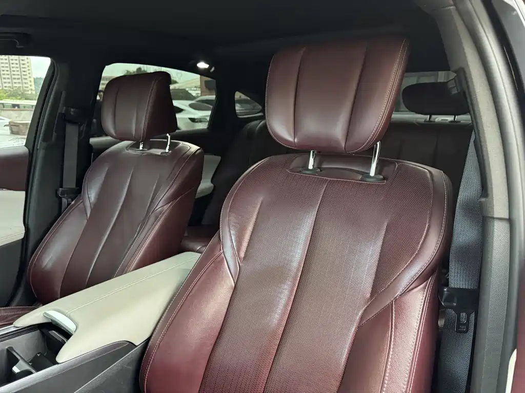 Buick LaCrosse — миниатюра 18