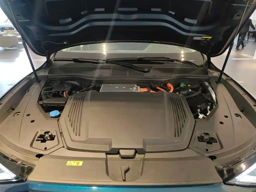Audi e-tron (Import) — миниатюра 8