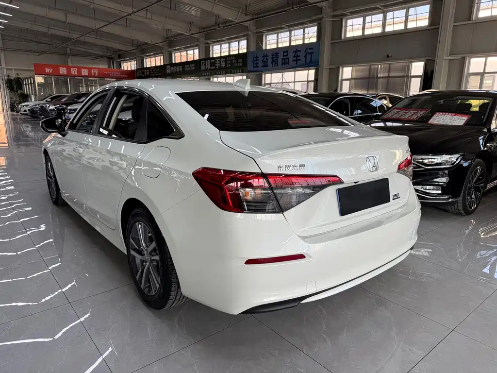Honda Civic — миниатюра 6