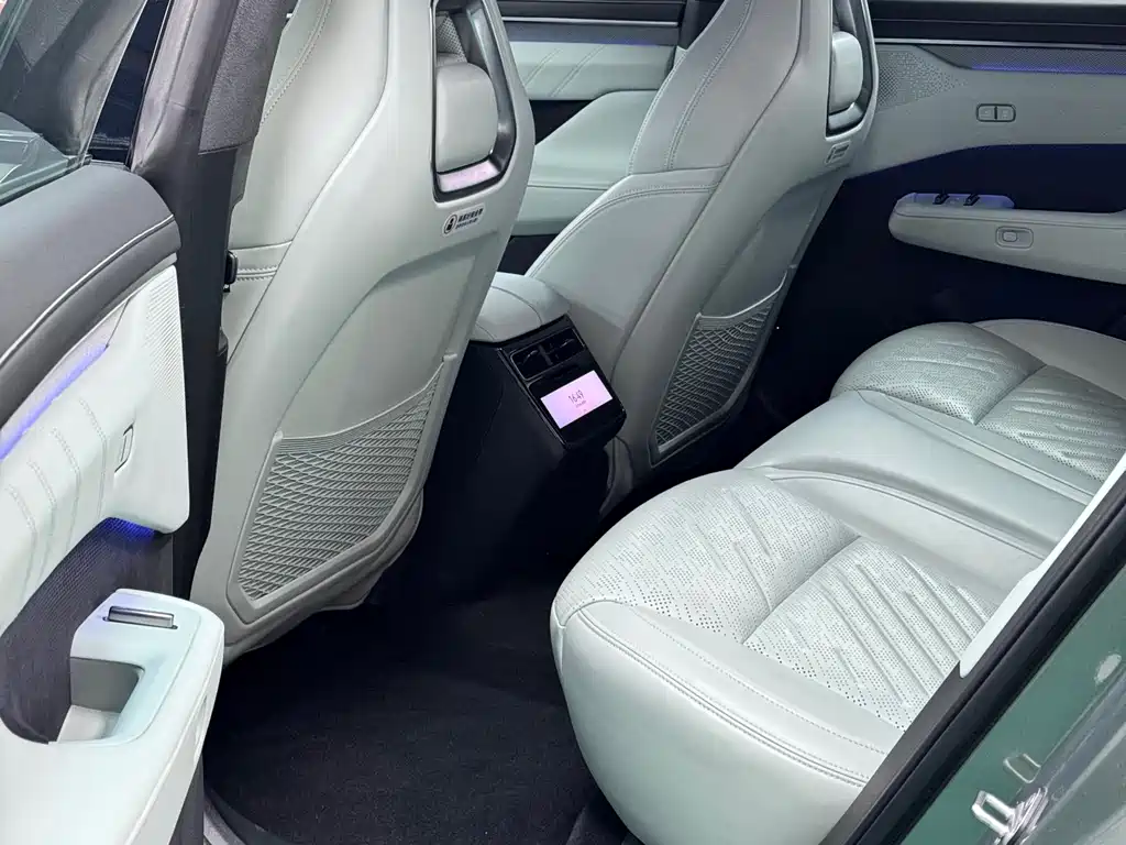 ZEEKR EXTREME KRYPTON 001