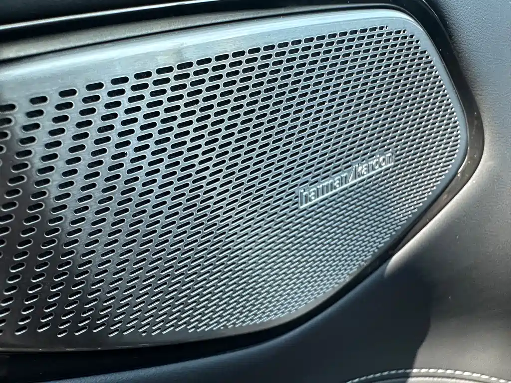 Lynk & Co 10 — миниатюра 10