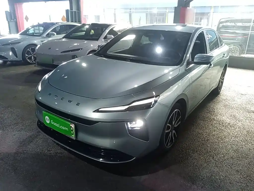 Roewe Young Wai D6 — миниатюра 2