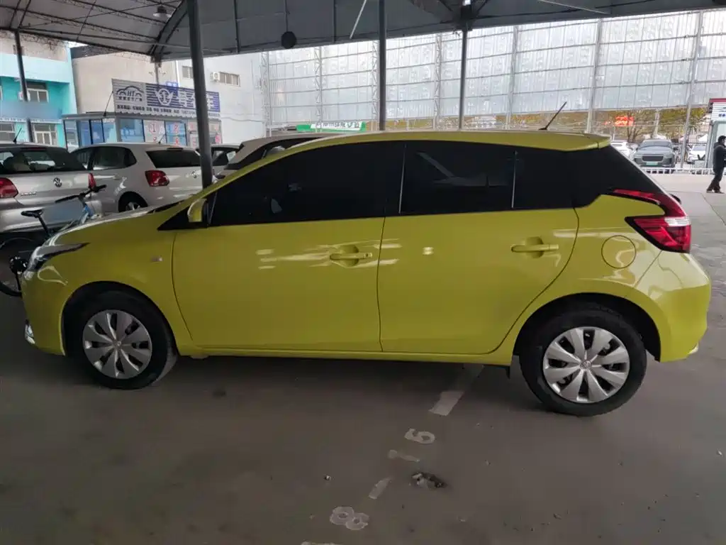 TOYOTA YARIS L ZHIXUAN