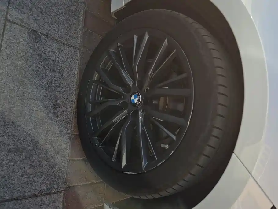 BMW 3 Series — миниатюра 6