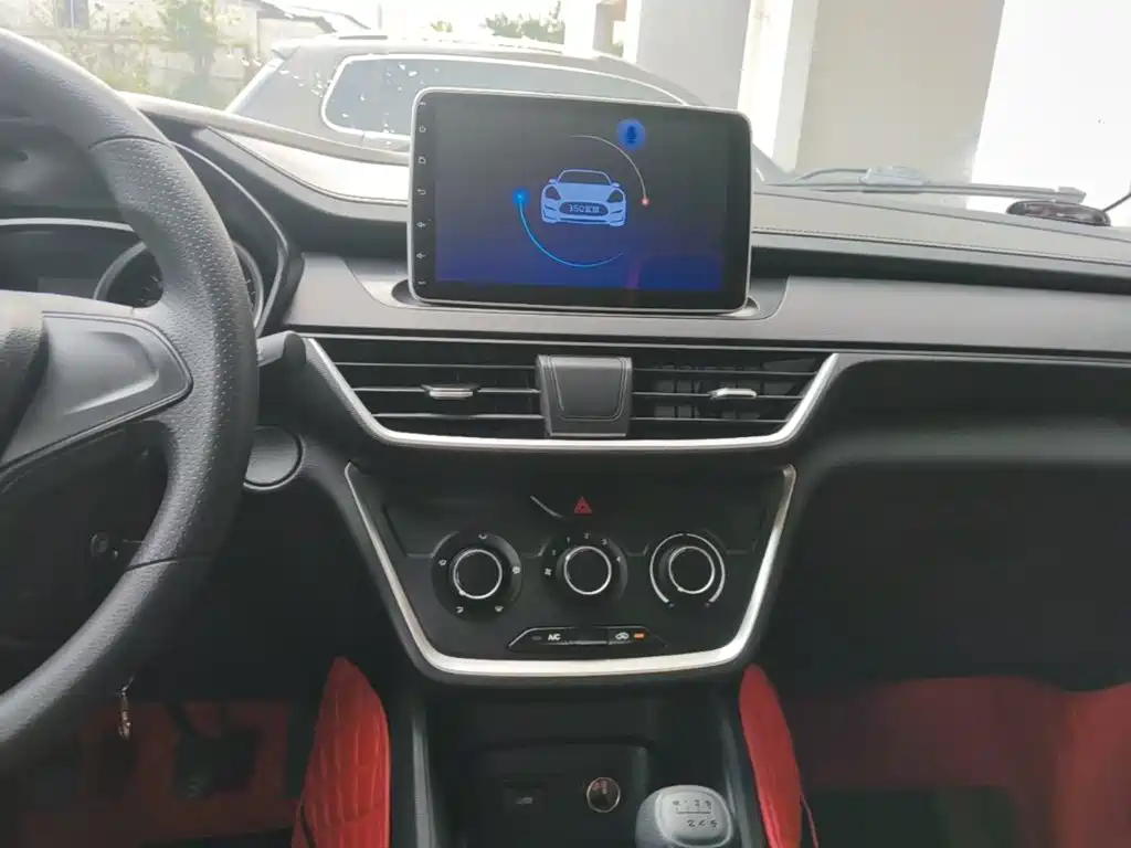 Wuling Hongguang S3 — миниатюра 13
