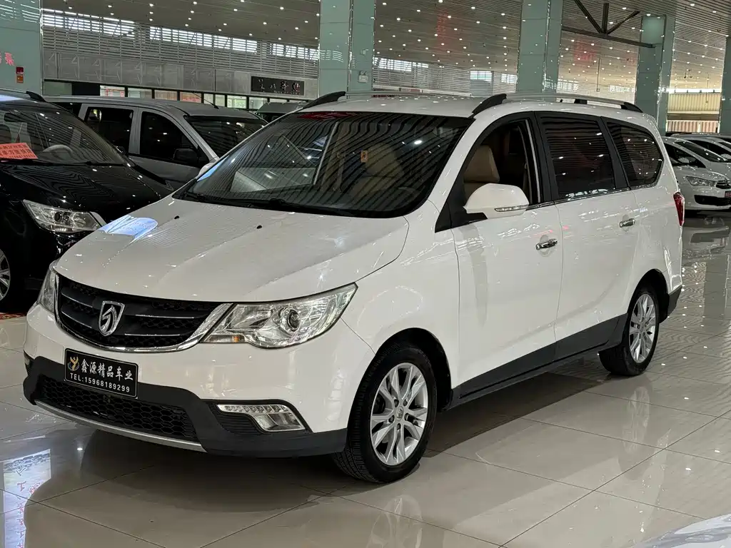 Baojun 730 2015
