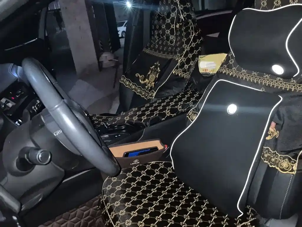 Lexus UX — миниатюра 8
