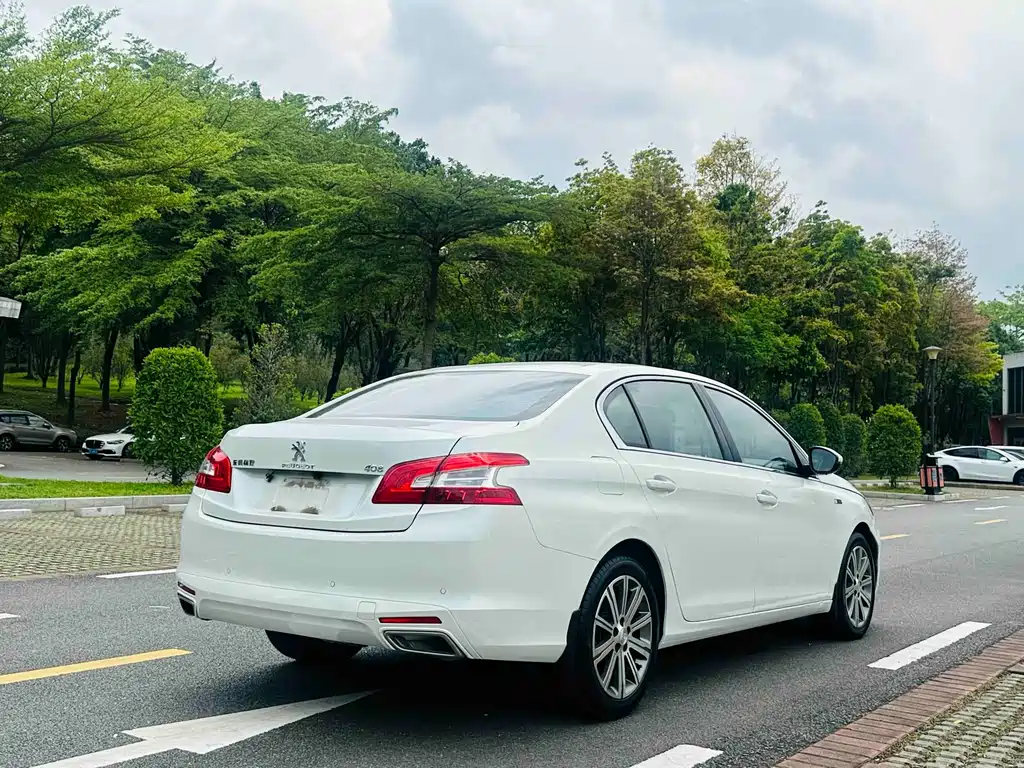 Peugeot 408 2016 1.6T AT Luxury