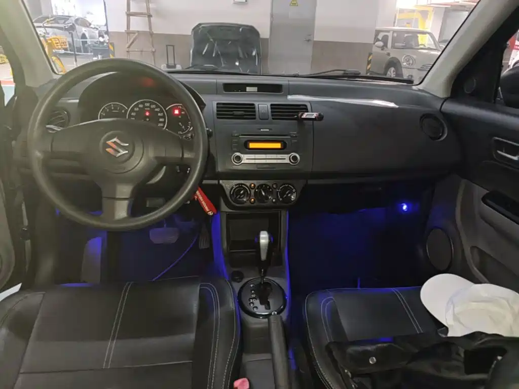 Suzuki Swift — миниатюра 10