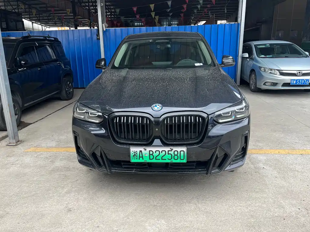 BMW IX3