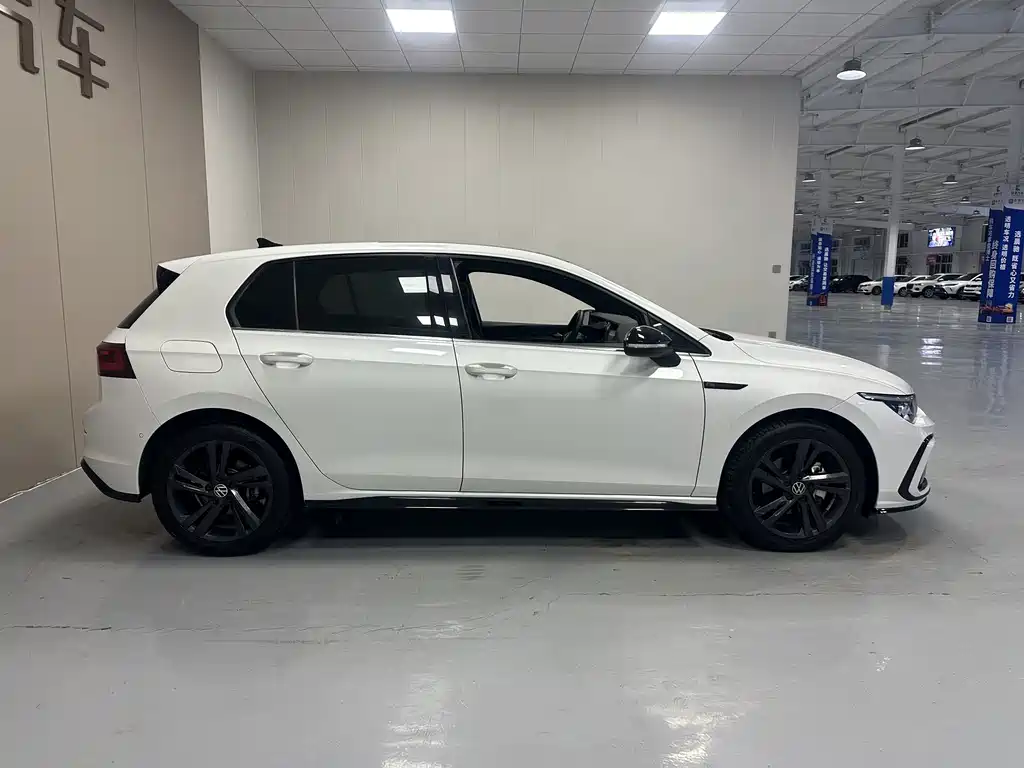 Volkswagen Golf — миниатюра 8