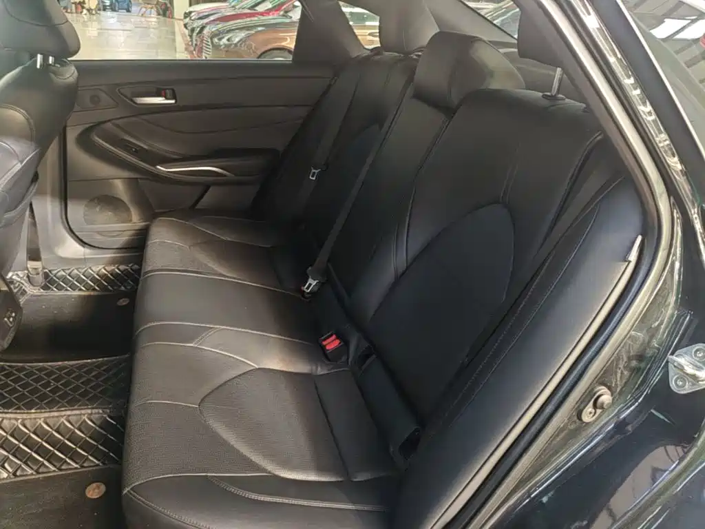 Toyota Avalon — миниатюра 17