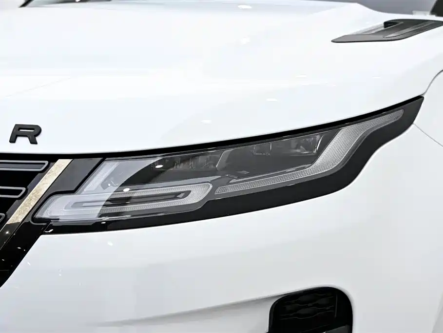 Land Rover Range Rover Evoque 2024 L SE