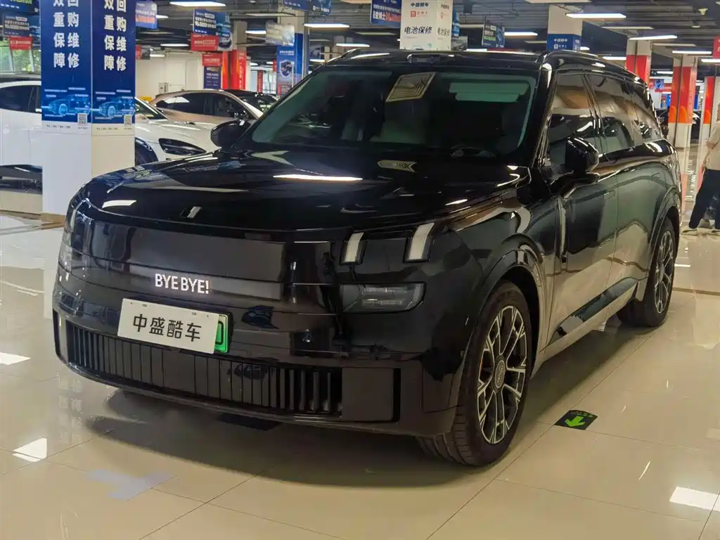 领克900 2025款 2.0T Ultra 6座