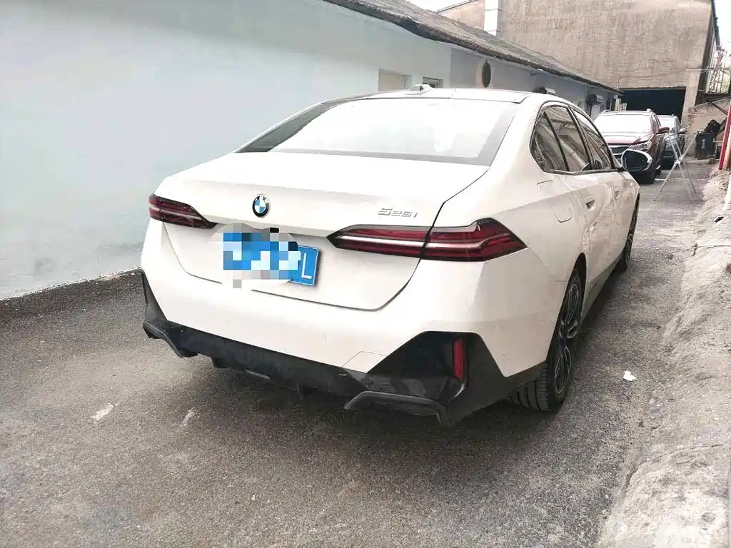BMW 5 Series 5 2024 525i M Sport