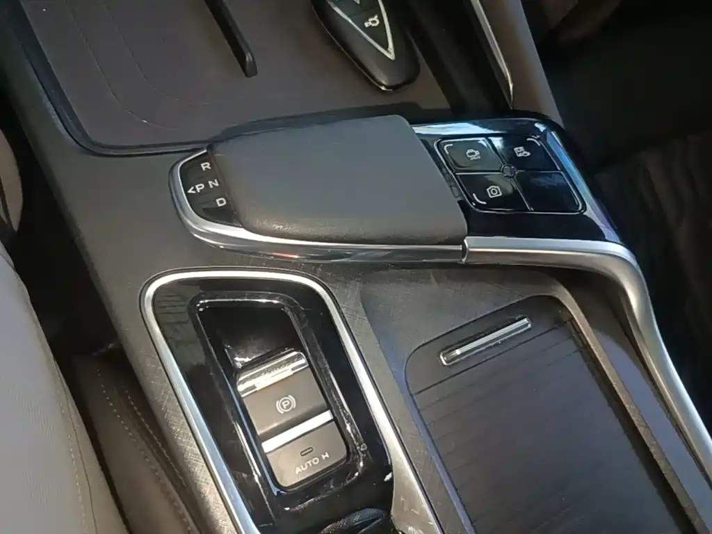 Changan UNI-T — миниатюра 14