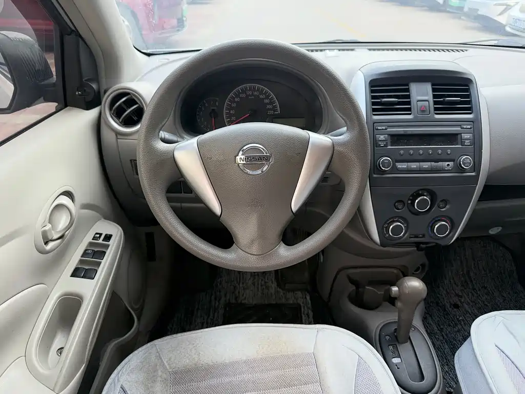 Nissan Sunny — миниатюра 6