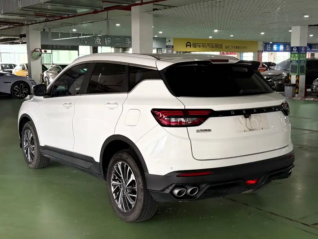 Geely Binyue - фото 7