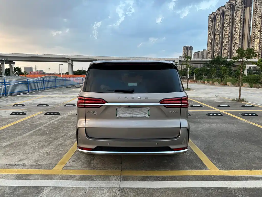 Roewe iMAX8 New Energy — миниатюра 6