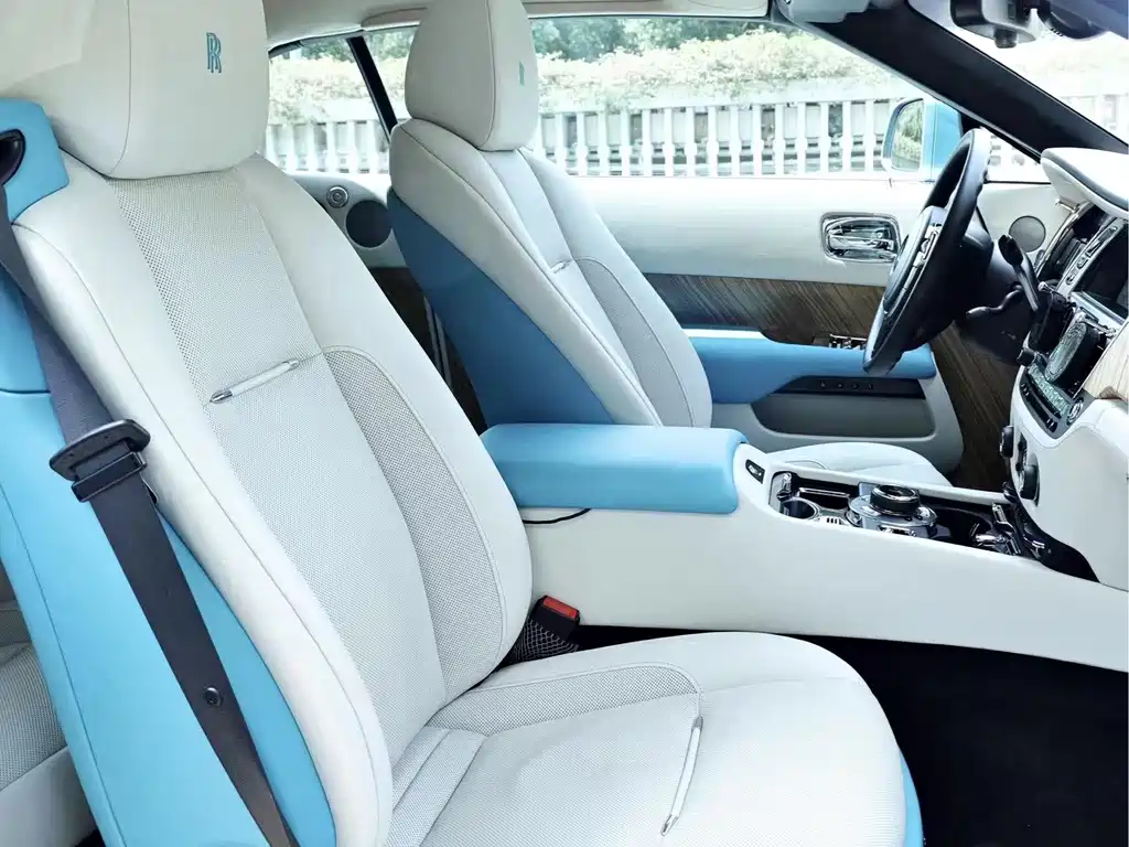 Rolls-Royce Dawn — миниатюра 6