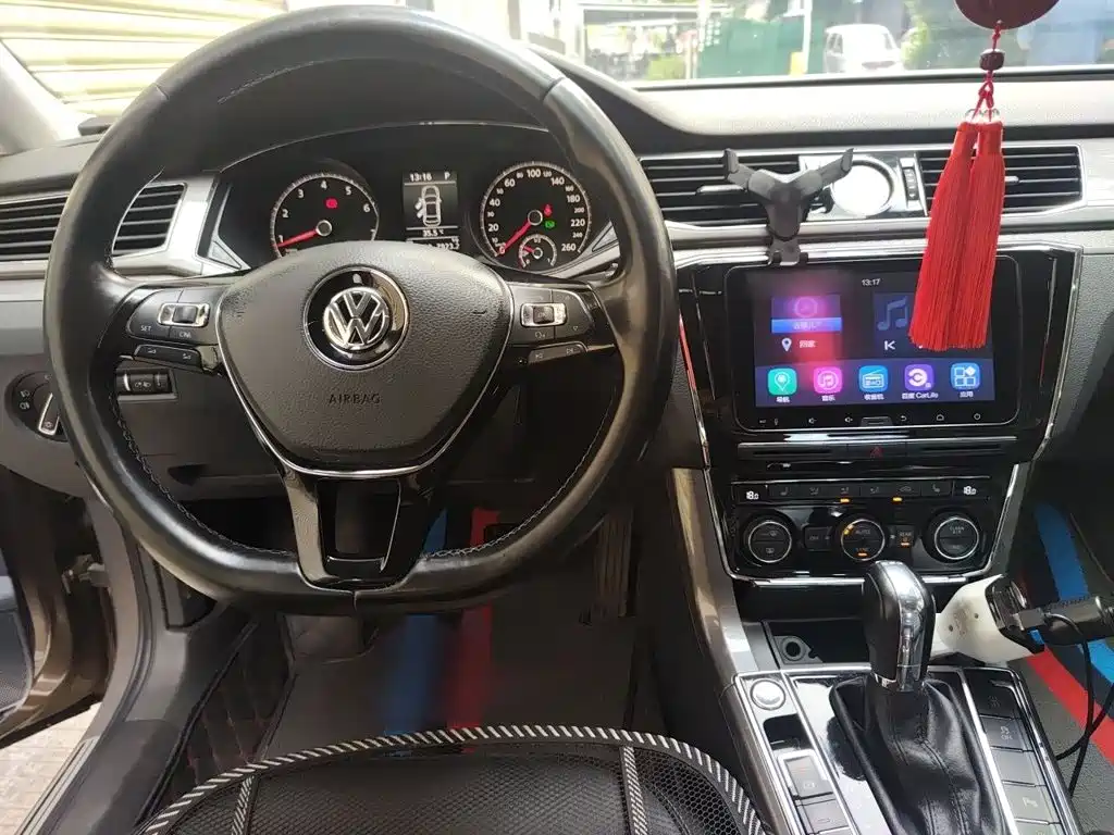 Volkswagen Passat — миниатюра 13