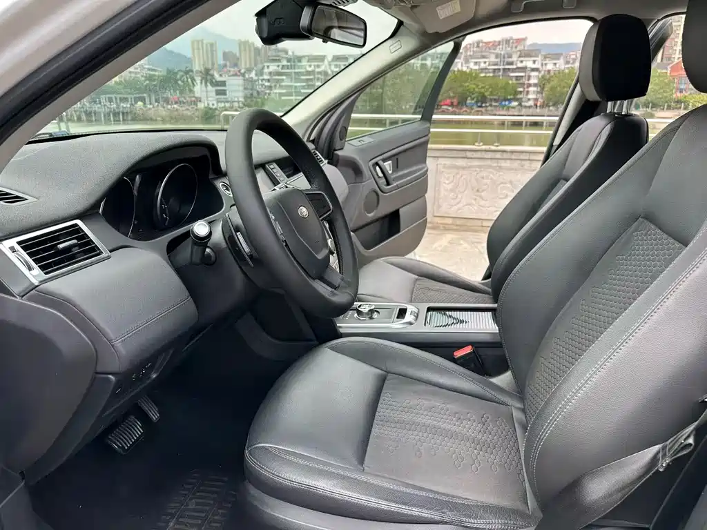 Land Rover Discovery Sport — миниатюра 5