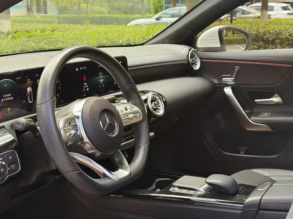 Mercedes-Benz A-Class — миниатюра 14